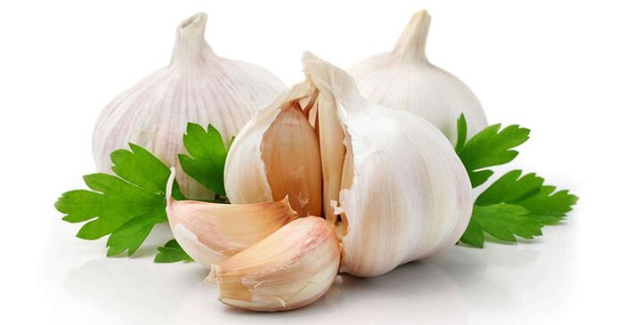 Garlic in the ointment is used to treat lower back pain